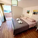 Apartment Sime Tribunj (Sibenik-Knin)