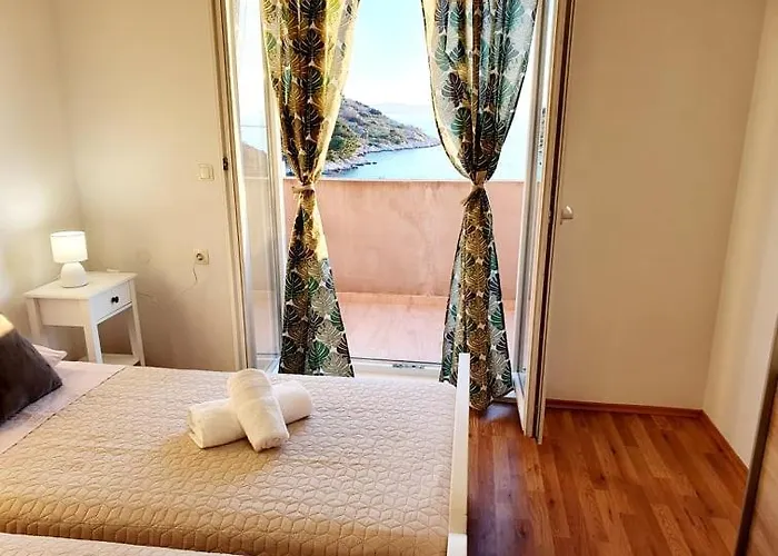 Sime Tribunj (Sibenik-Knin)